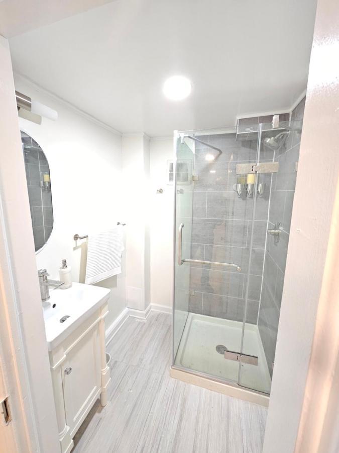 2-Bedroom In The Heart Of DEN Exterior foto